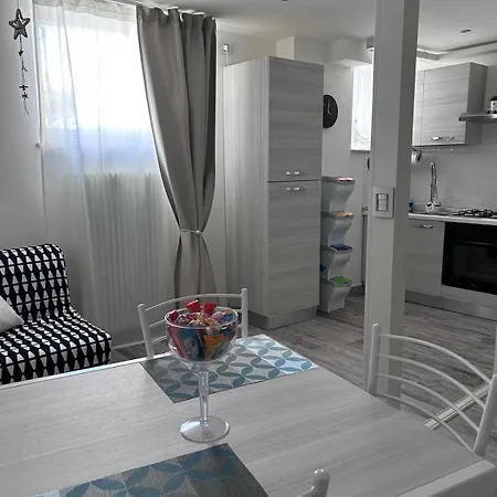 Mely's House شقة سينِغاليا